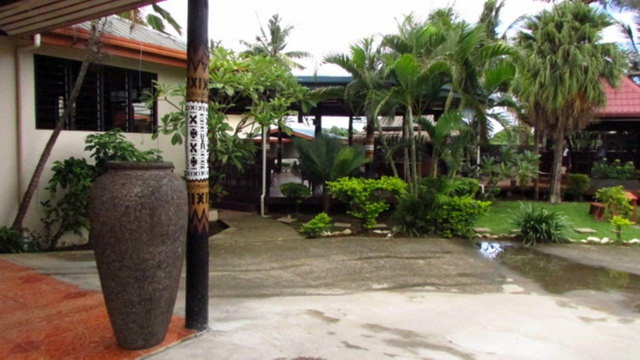 Wailoaloa Beach Resort Nadi Exteriör bild